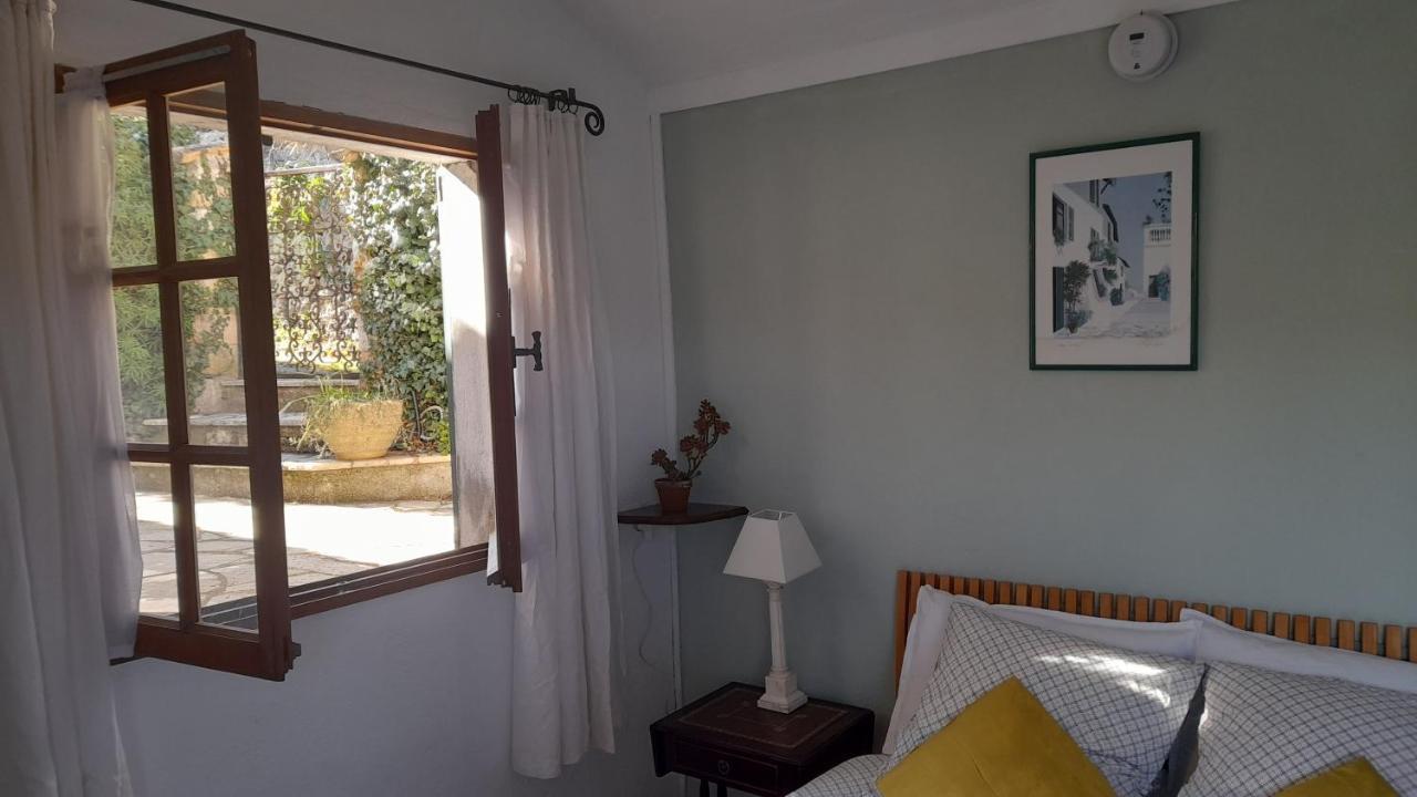 Studio Apartment In Bargemon Exterior photo