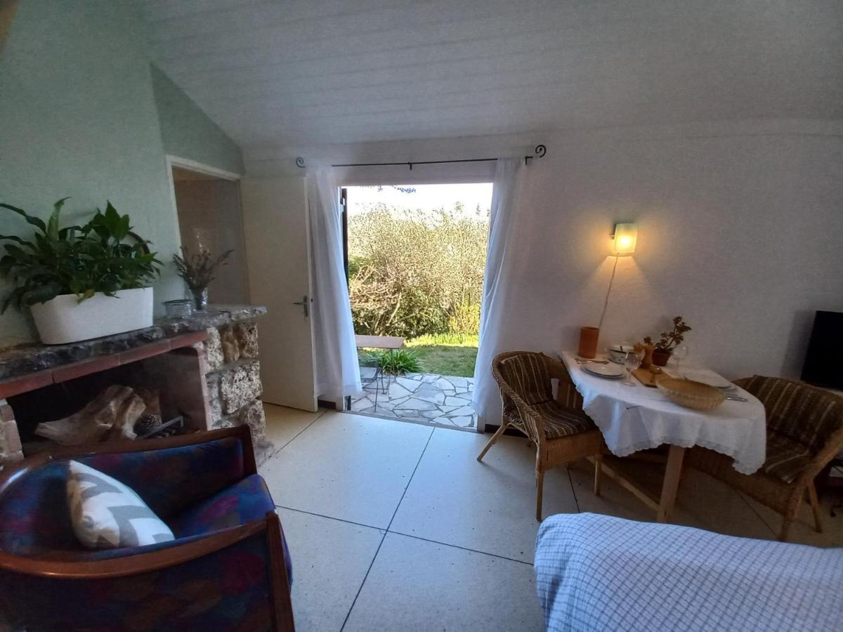 Studio Apartment In Bargemon Exterior photo