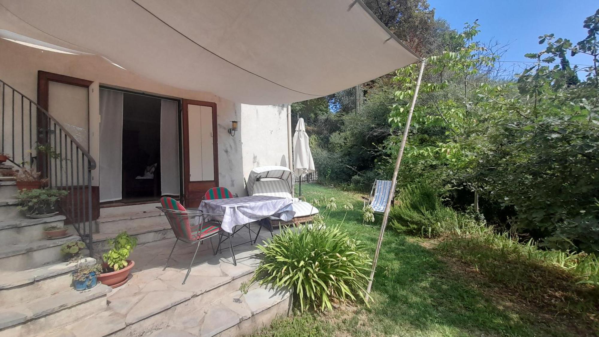 Studio Apartment In Bargemon Exterior photo